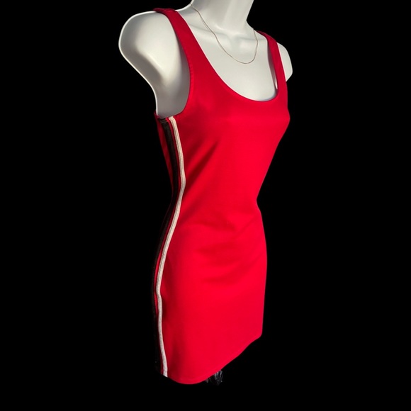 Red Racer Body-con Dress - Picture 2 of 4